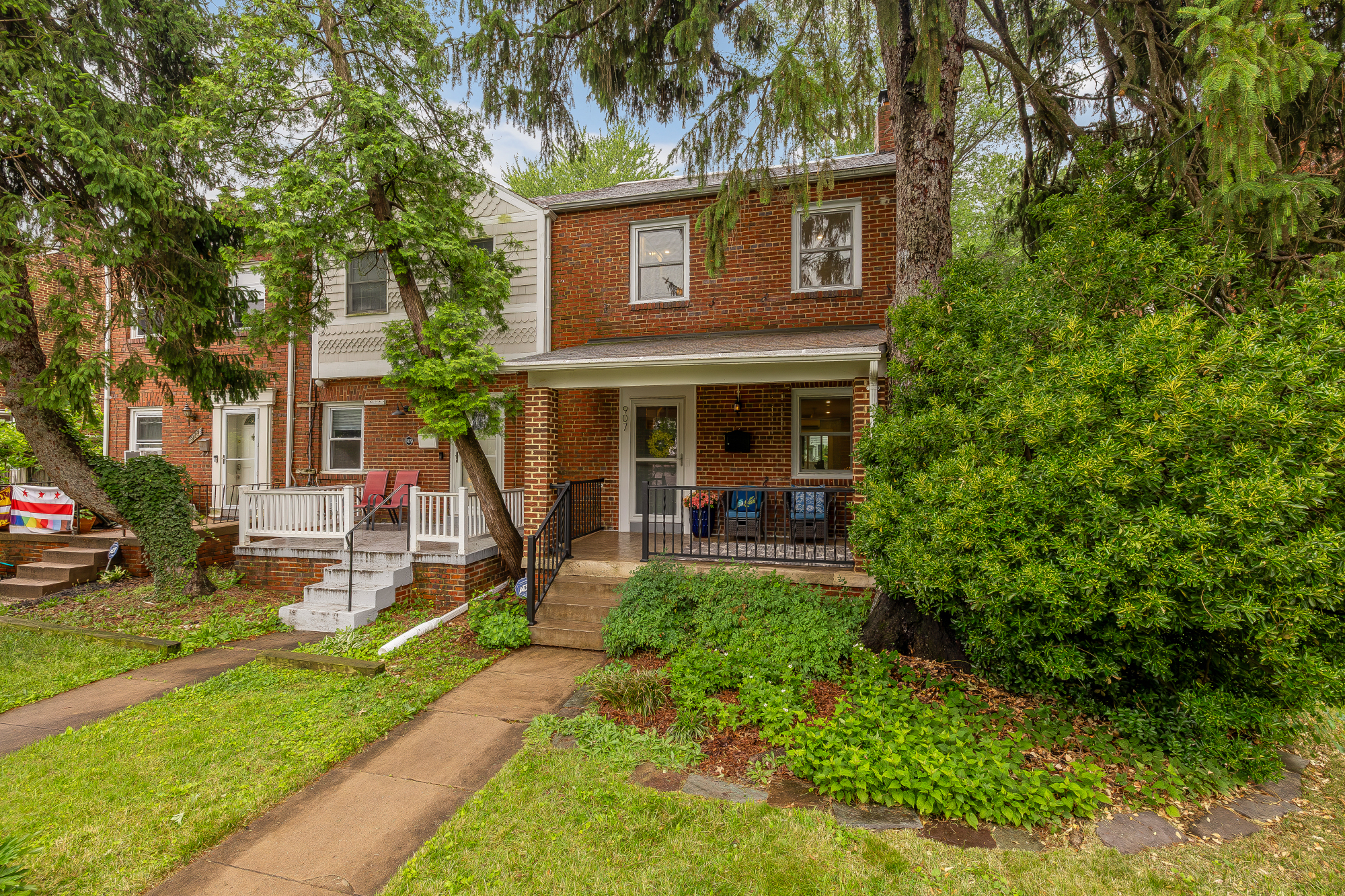 907 Varnum Street NE_Exterior 2
